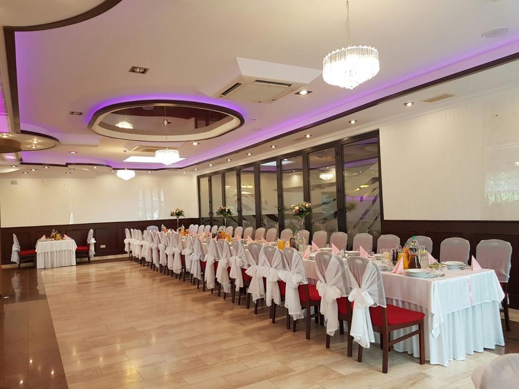 Hotel Texicana Сулехув Экстерьер фото