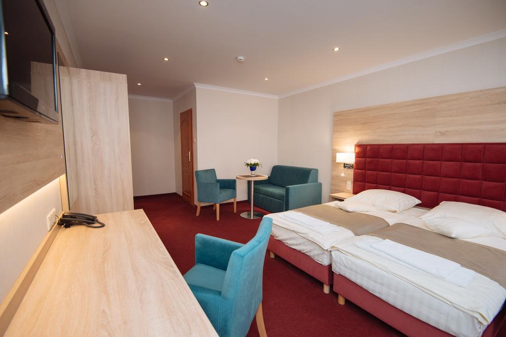 Hotel Texicana Сулехув Экстерьер фото