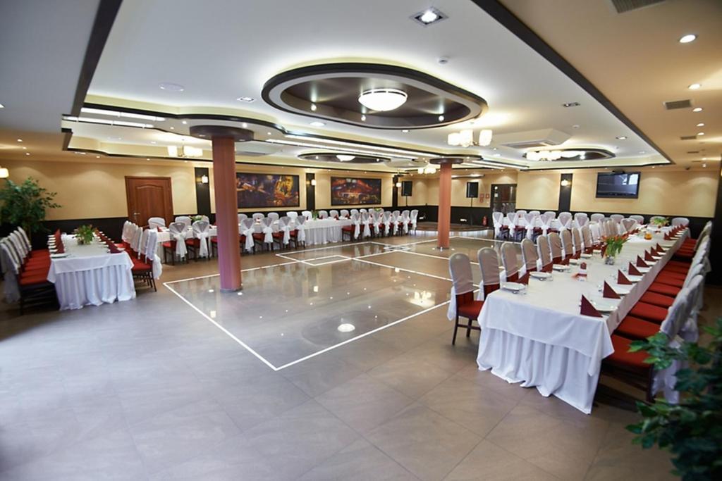 Hotel Texicana Сулехув Экстерьер фото