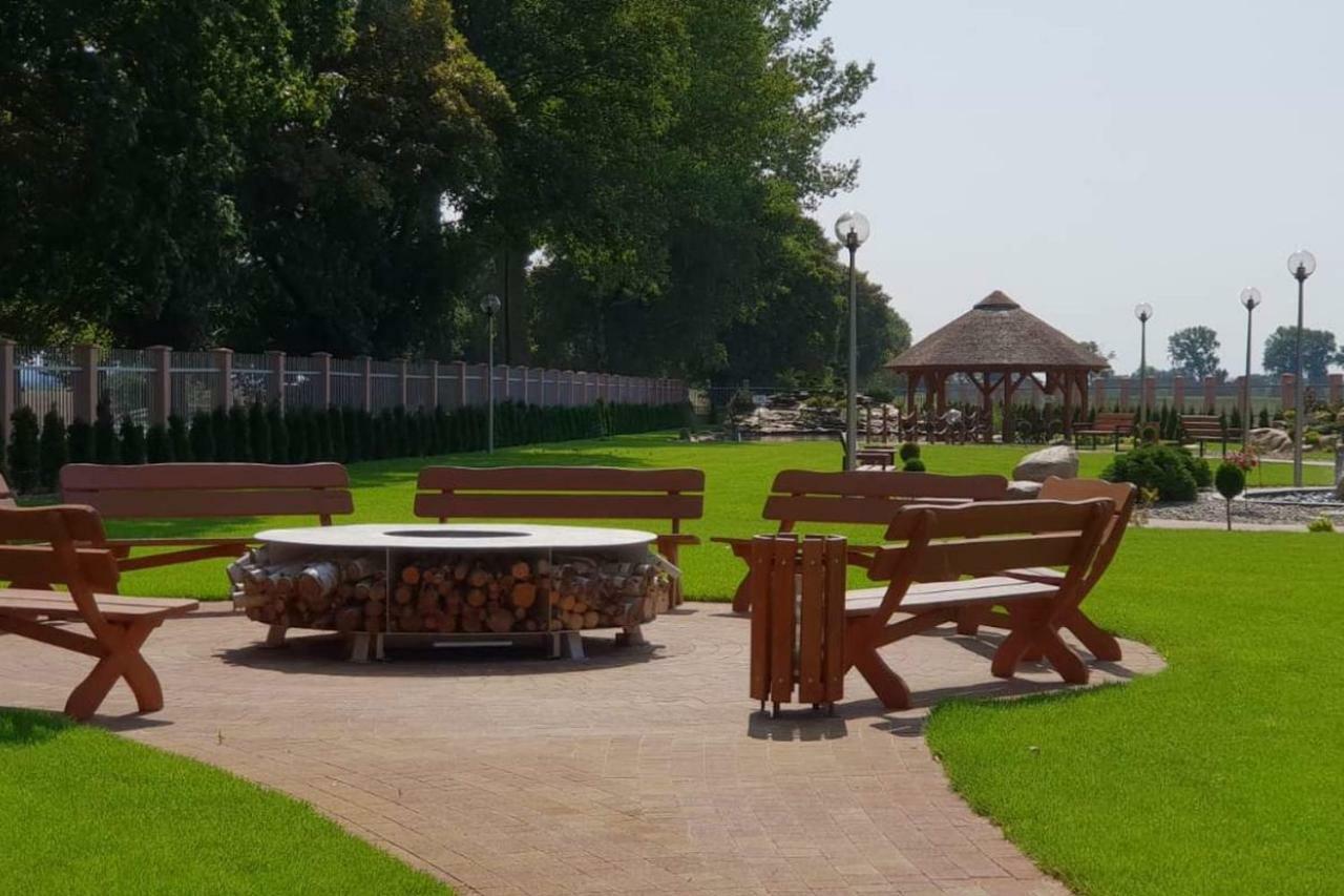 Hotel Texicana Сулехув Экстерьер фото