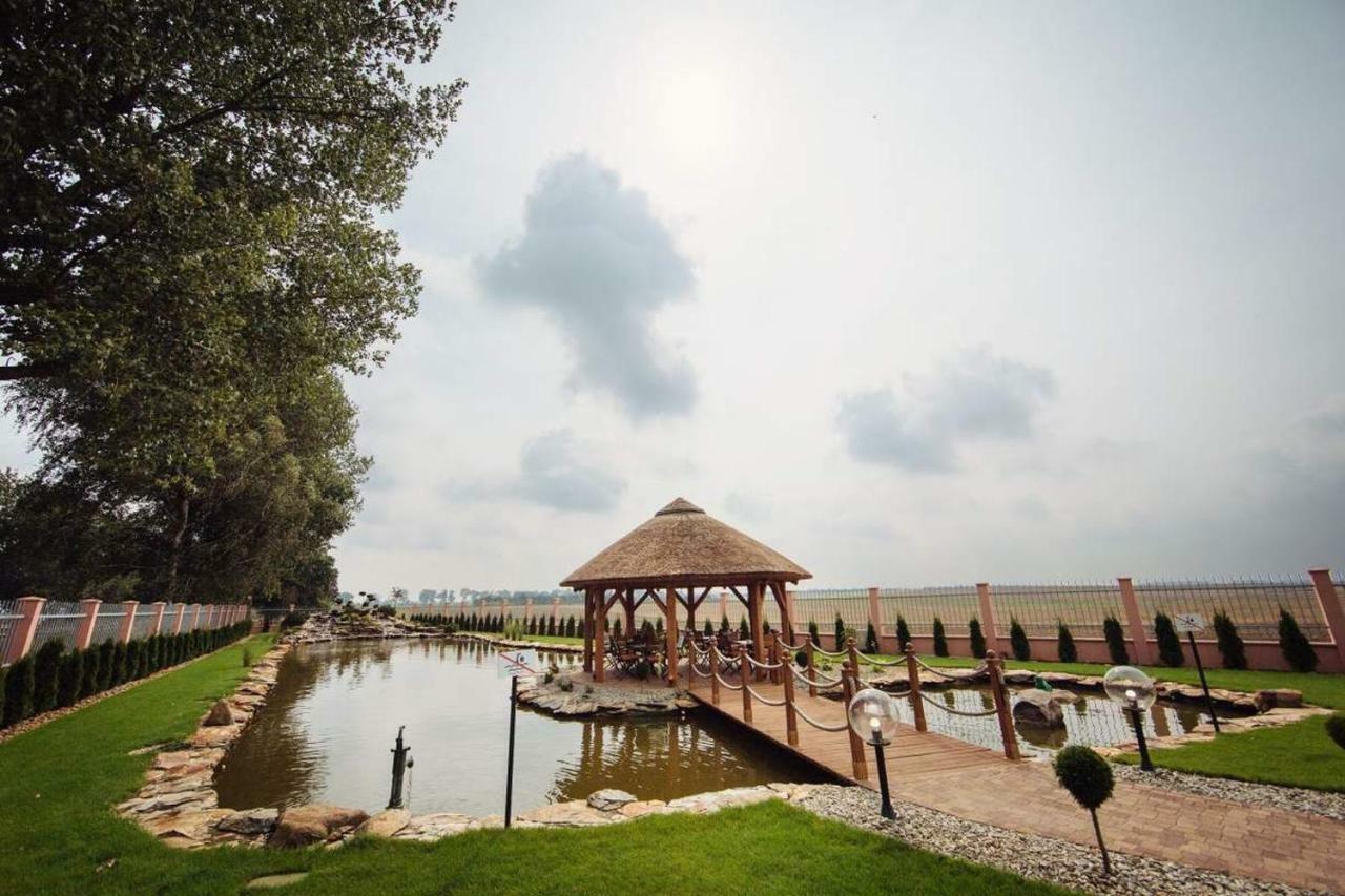 Hotel Texicana Сулехув Экстерьер фото
